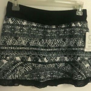 Sofibella UV Colors 13 inch Skirt size small